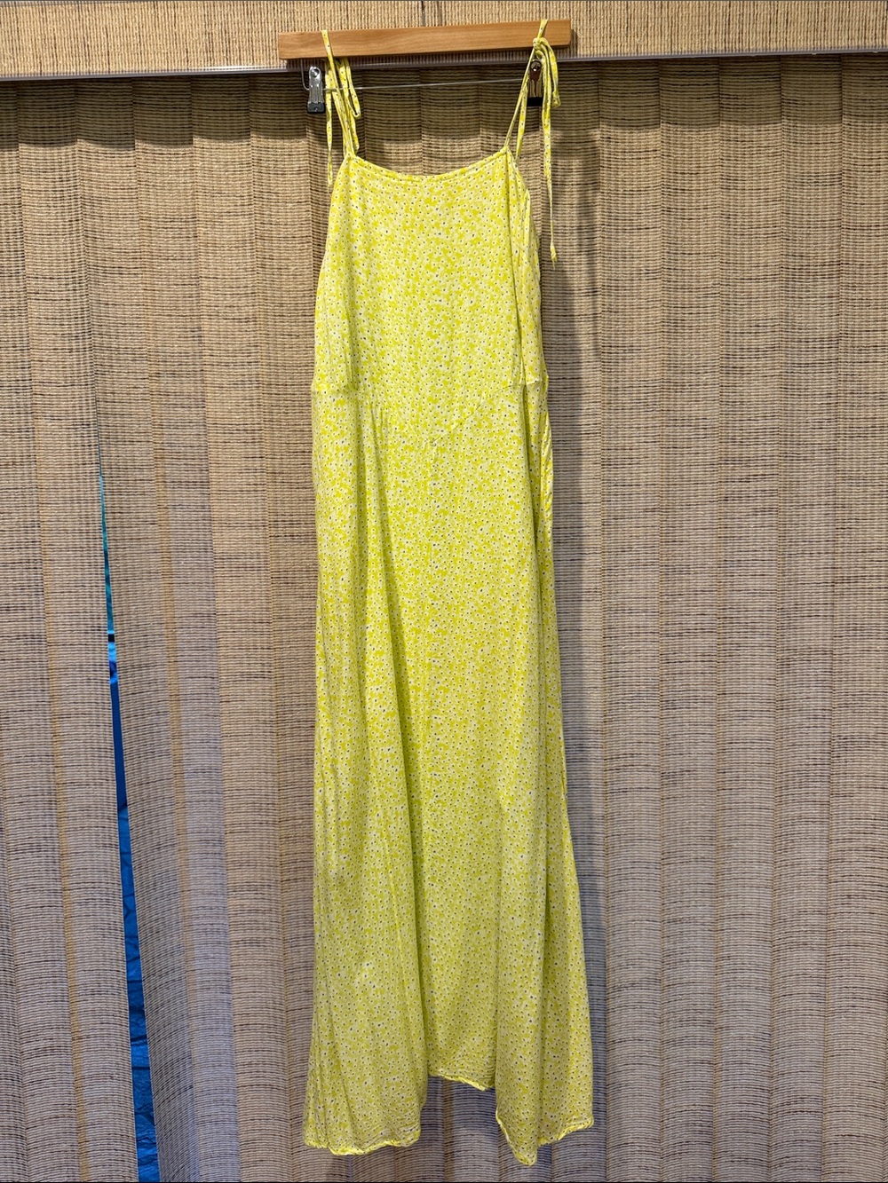 Aila Blue Yellow Floral Tie-Strap Maxi Dress
Summer dress - Picture 2 of 4